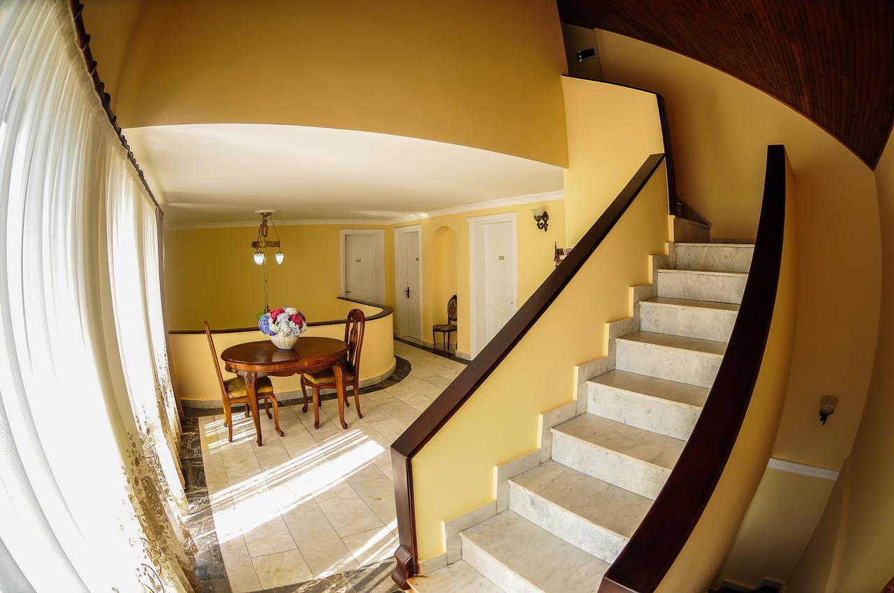 Hotel Tramonto Chakvi Buitenkant foto